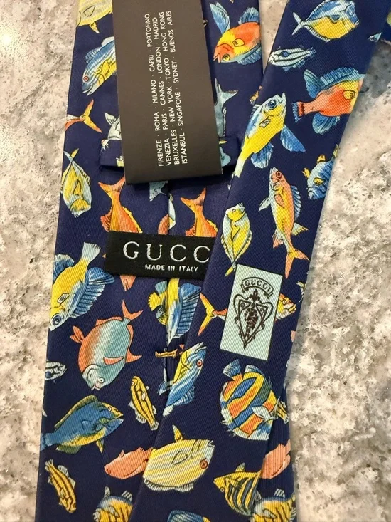 Gucci Silk Tropical Fish Tie NWT 100% Silk - Picture 5 of 5